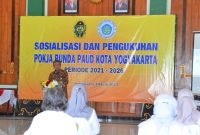 Wali Kota Yogyakarta Haryadi Suyuti dalam pengukuhan Pokja Bunda PAUD Yogyakarta. (Foto: Pelopor/Pemkot Yogyakarta)