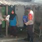 Polres Kep Seribu Salurkan Bansos ke 129 KK Terdampak Covid-19 di Slum Area Wilayah Kepulauan Seribu. (Foto:Pelopor.id/Polres Kepulauan Seribu)