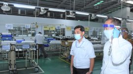 Menteri Perindustrian Agus Gumiwang Kartasasmita (Kanan). (Foto: Pelopor.id/Kemenperin)