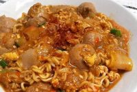 Seblak Indomie Bakso Melimpah. (Foto:Pelopor.id/Fb/@nindriany17)