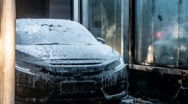 Ilustrasi pencucian mobil. (Foto: Pelopor/Unsplash)