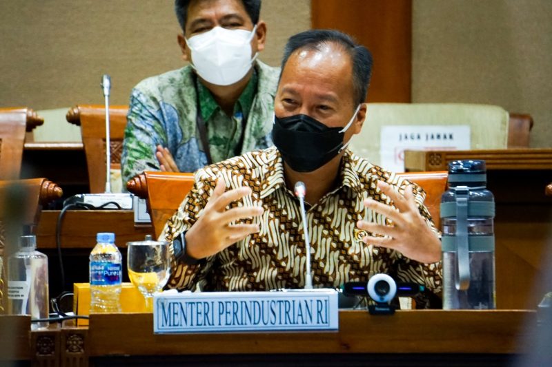 Menteri Perindustrian Agus Gumiwang Kartasasmita saat Rapat Kerja dengan Komisi VII DPR RI terkait Penetapan RKA KL TA 2022 di Jakarta, Rabu (08/09/2021). (Foto: Pelopor/Kemenperin)