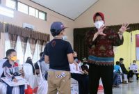 Mensos Risma bertemu anak Yatim, Piatu dan Yatim Piatu di Balai Budi Luhur Banjarbaru, (Foto:Pelopor.id/Kemensos)