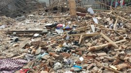 Ledakan rumah yang diduga akibat bom ikan/bondet di Dusun Macanputih, Desa Pekangkungan Kec. Gondangwetan Pasuruan menewaskan 2 orang. (Foto:Pelopor.id/@HoofdbureauID)