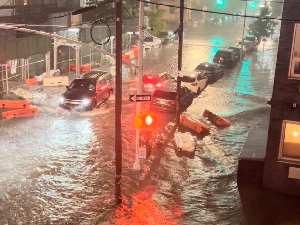 Badai Ida Sebabkan Banjir di New York dan New Jersey
