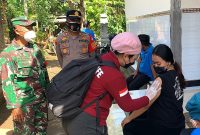 Door To Door Percepatan Vaksinasi Bagi Lansia di Jembrana. (Foto:Pelopor.id/TNI)