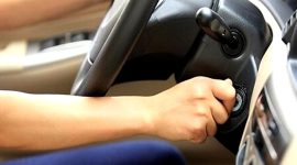 Ilustrasi memanaskan mesin mobil. (Foto: Pelopor.id/Daihatsu)