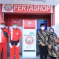 Menteri Desa, Pembangunan Daerah Tertinggal dan Transmigrasi Abdul Halim Iskandar meninjau Pertashop di Sidoarjo, Jawa Timur. (Foto: Pelopor/Kemendes PDTT)