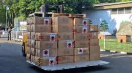 BNPB mengirimkan 3 juta masker, 3.000 boks alat tes antigen, dan 500 ribu botol hand sanitizer, untuk mendukung penguatan penerapan protokol kesehatan pada penyelenggaraan PON. (Foto: Pelopor/BNPB)