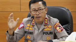 Kepala Korlantas Polri Irjen. Pol. Drs. Istiono, M.H. mengapresiasi pola pengaturan lalu lintas di Jalur Puncak, Kabupaten Bogor, Jawa Barat. (Foto: Pelopor/Tribratanews)