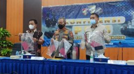 Polri Gagalkan Penyelundupan 122.100 Benih Lobster ke Singapura. (Foto: Pelopor/Tribratanews)