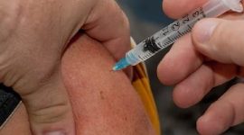 Ilustrasi suntik vaksin. (Foto:Pelopor.id/Pixabay/huntlh)