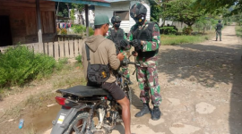 Satgas Yonif 144/JY Gelar Sweeping di Perbatasan Untuk Cegah Kegiatan ilegal. (Foto: Pelopor/tniad.mil.id)