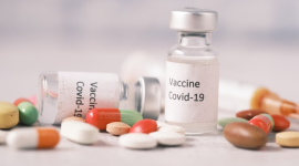 Ilustrasi vaksin dan obat-obatan. (Foto: Pelopor/Unsplash)