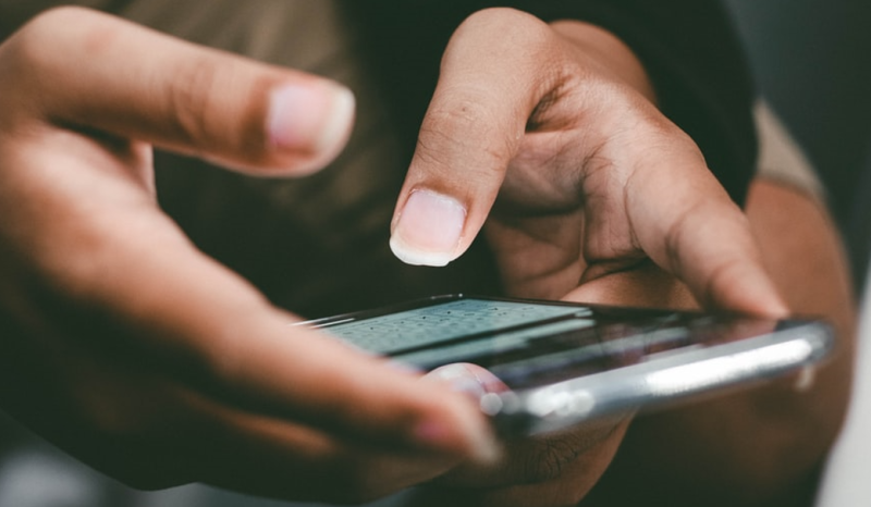 Ilustrasi data diri digunakan pinjol ilegal. (Foto: Pelopor/Unsplash)