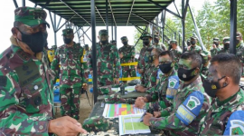 Prajurit Kodam I/BB Serbu Dolok Panribuan Simalungun, Sumatera Utara. (Foto: Pelopor/tniad.mil.id)