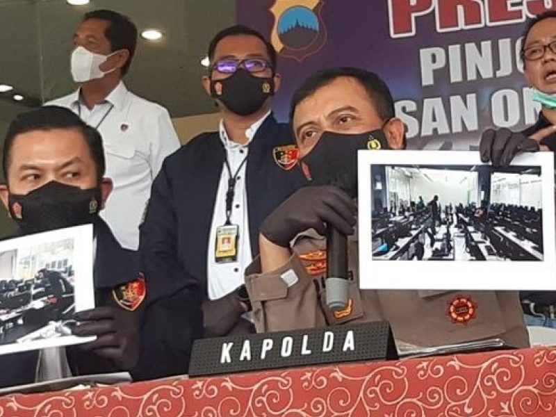 Sebar Konten Asusila, Debt Collector Pinjol Dibekuk Polisi. (Foto: Pelopor.id/Tribrata)