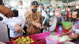 Muhadjir Effendy Resmikan Pasar Kronong Berkonsep Syariah. (Foto:Pelopor.id/Kemenko PMK)