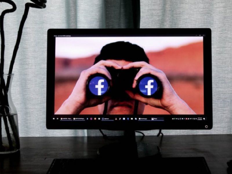China dan Iran Dituduh Gunakan Facebook untuk Spionase. (Foto:Pelopor.id/Unsplash)