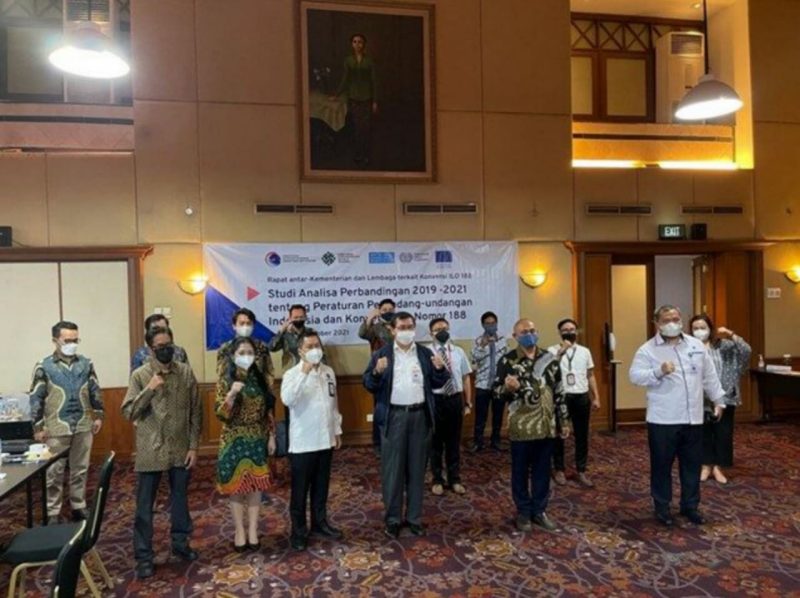 Studi analisis perbandingan 2019-2021 tentang Peraturan Perundang-undangan Indonesia dan Konvensi ILO Nomor 188, pada Rabu (06/10/2021). (Foto: Pelopor/Kemenko Marves)