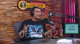 Denny Siregar. (Foto:Pelopor.id/Youtube Channel Deddy Corbuzier)