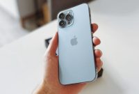 iPhone 13 tampak belakang. (Foto: Pelopor/Unsplash)
