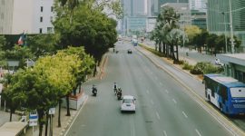 Salah satu titik ganjil genap, Jalan MH Thamrin, Jakarta. (Foto: Pelopor/Unsplash)