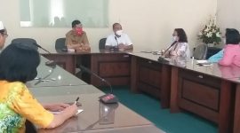 Kalangan pengusaha perjalanan wisata melakukan diskusi dengan Indonesia Tourism Development Corporation (ITDC) dan Mandalika Grand Prix Association (MGPA) mengenai jatah kuota tiket World Superbike (WSBK). (Foto: Pelopor/Dispar NTB)