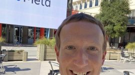 Mark Zuckerberg memamerkan logo Meta Platform Inc. (Foto: Pelopor/Instagram @zuck)