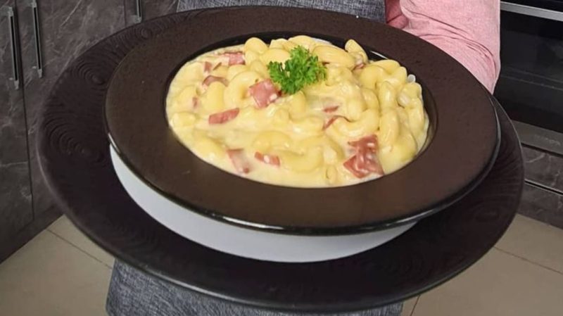 Smoked Beef Mac and Cheese. (Foto: Pelopor/Instagram @nickytirta)