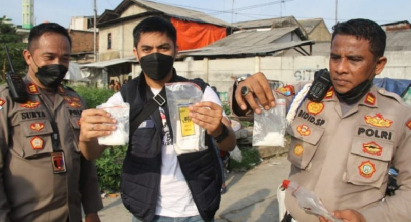 Dalam sepekan, Polres Metro Jakarta Barat sita 5.200 gram sabu dan 27 gram ganja siap edar. (Foto: Pelopor/Tribratanews)