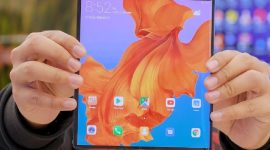 Ponsel Lipat Huawei Mate 10. (Foto:Pelopor.id/YouTube Putu Reza)