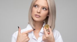 Ilustrasi Iklan mata uang kripto. (Foto:Pelopor.id/Pixabay/Icons8_team)