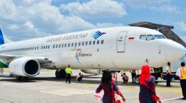 Ilustrasi Pesawat Garuda Indonesia. (Foto: Pelopor.id/ Shutterstock)