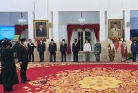 Sah, Jokowi Lantik Suharyanto Jadi Kepala BNPB. (Foto:Pelopor.id/Setpres)