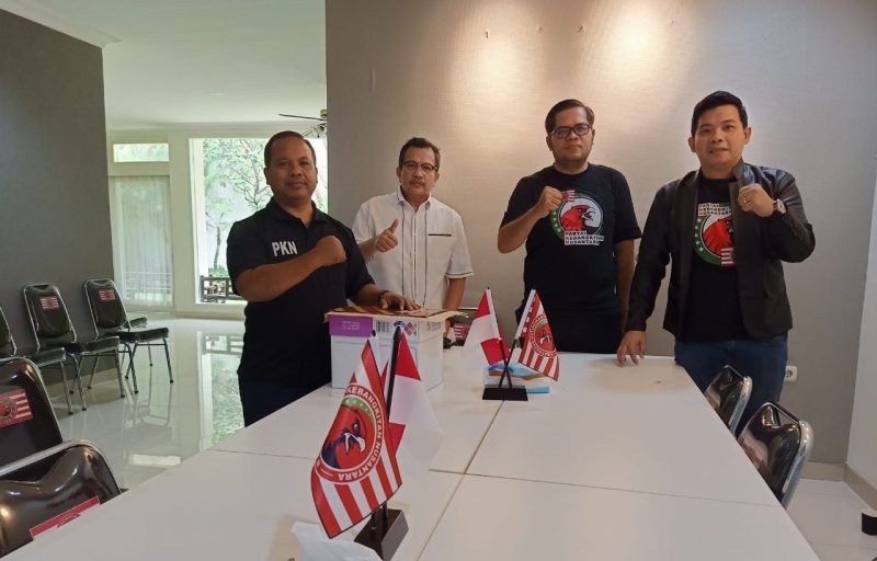 Dari kiri ke kanan, Sekjen PKN Sri Mulyono, Wakil Bendahara Umum PKN Ardian, Ketua Bidang Hukum dan HAM Rio Ramabaskara, Wakil Ketua Umum PKN Gerry Hukubun. (Foto: Pelopor/Ist.)