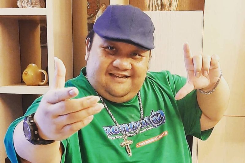 Aktor sekaligus Komedian Rony Dozer. (Foto: Pelopor/Instagram @dozersmile75)