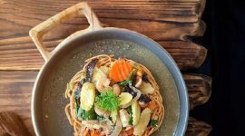 Ifumie goreng siram capcay goreng. (Foto: Pelopor/Cookpad)