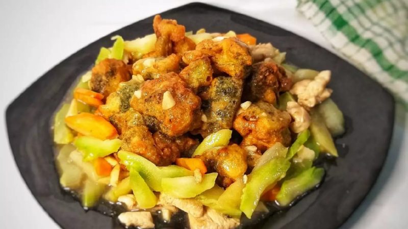 Crispy brokoli kuah bonggol kental. (Foto: Pelopor/Cookpad)