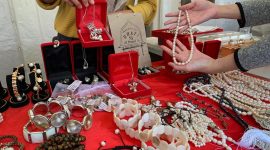 Beragam produk perhiasan mutiara Dhafi Pearl. (Foto: Pelopor/Ist.)