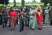 Kepala Staf Angkatan Darat Jenderal TNI Dudung Abdurachman temui Komandan Satuan di Makassar (Foto: Pelopor/tniad.mil.id)