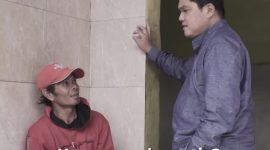 Tangkapan layar video Menteri BUMN Erick Thohir bertanya kepada penjaga toilet di SPBU Pertamina. (Foto: Pelopor/Instagram @erickthohir)