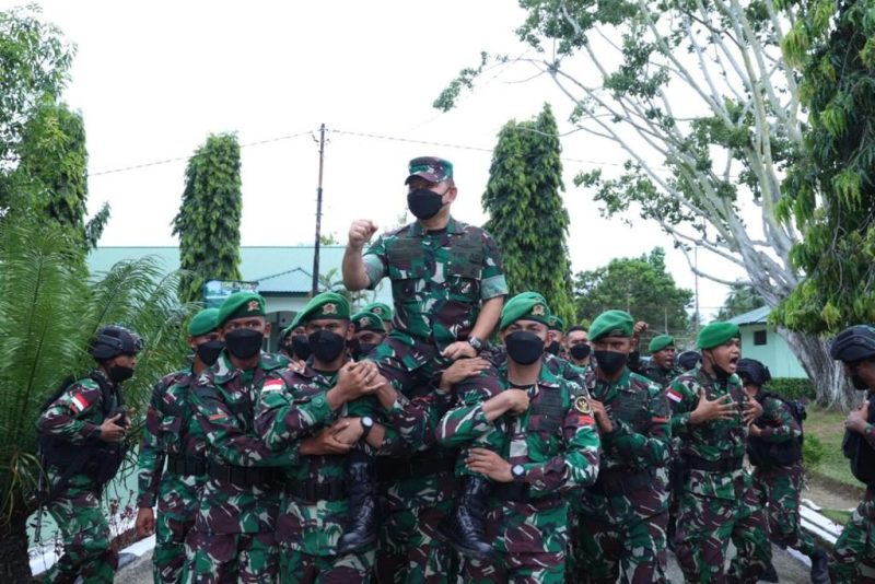 Kepala Staf Angkatan Darat (Kasad) Jenderal TNI Dudung Abdurachman tatap muka dengan Prajurit TNI AD di Poso dan Palu. (Foto: Pelopor/tniad.mil.id)