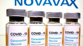 Ilustrasi Vaksin Covid-19 Buatan Novavax. (Foto:Pelopor.id/Reuters)