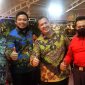 Momen Natal Spesial, Waketum PKN Gerry Hukubun Ditemani AM Hendropriyono. (Foto:Pelopor.id/ist)