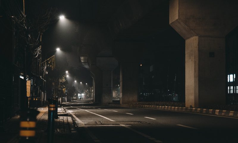 Ilustrasi kondisi jalanan di salah satu kawasan Jakarta. (Foto: Pelopor.id/Pixabay)