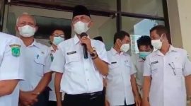 Kepala Dinas Pendidikan Kabupaten Pasuruan Hasbullah mengancam mati wartawan. (Foto: Pelopor.id/Tangkapan layar)