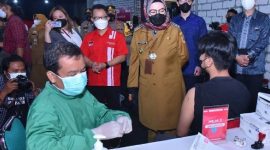 Polda Metro Jaya Lanjutkan Program Vaksinasi Merdeka di 2022. (Foto:Pelopor.id/humas Polri)