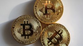 Ilustrasi Bitcoin. (Foto:Pelopor.id/Pixabay/EivindPedersen)