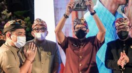 Menparekraf Sandiaga Uno di acara Peluncuran Buku Laksana Manut Sasana, di Puri Agung Ubud, Bali, Sabtu (15/1/2022). (Foto:Pelopor.id/Kemenparekraf)